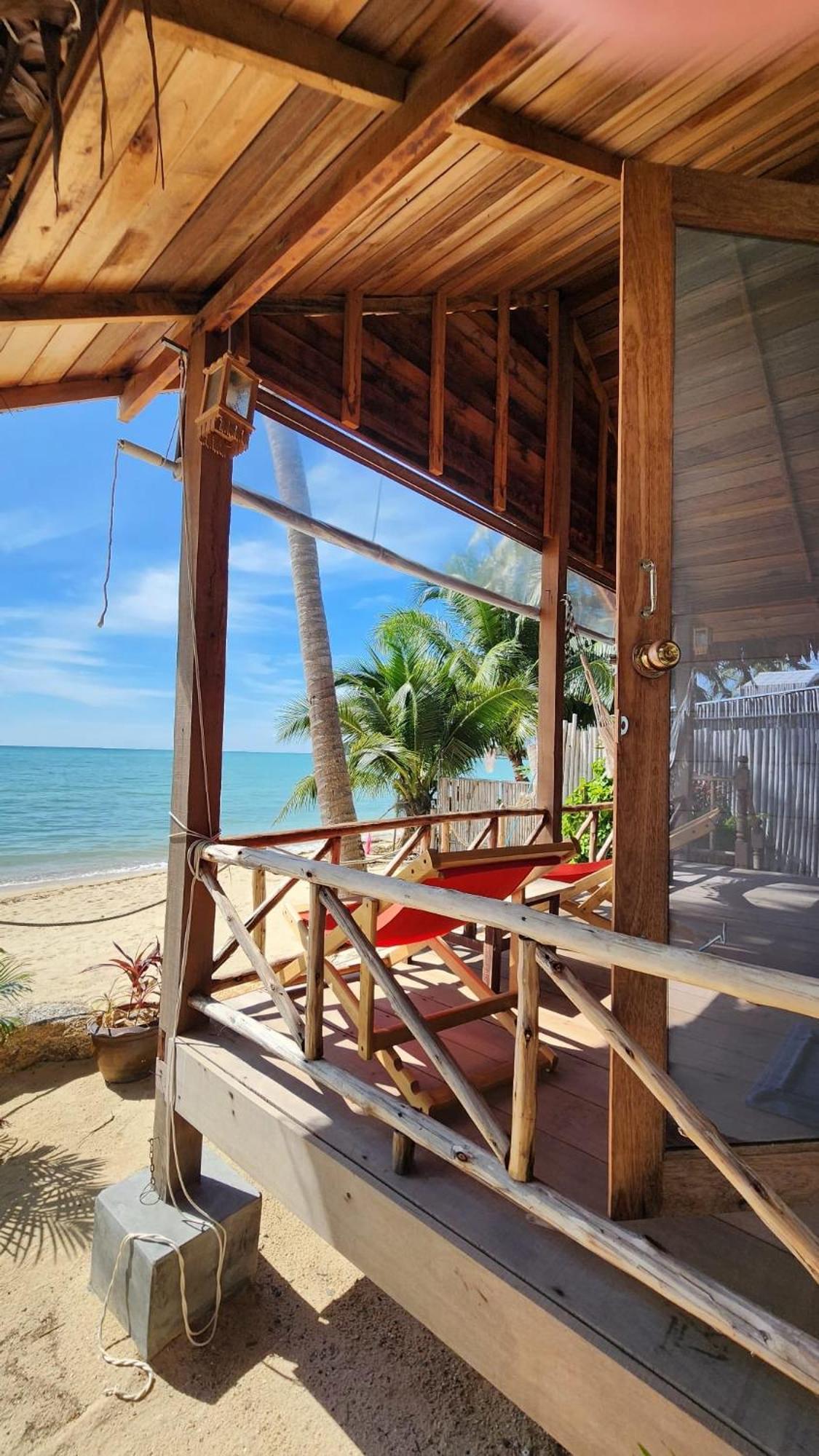 Castaway Beach Bungalows Srithanu Exterior photo